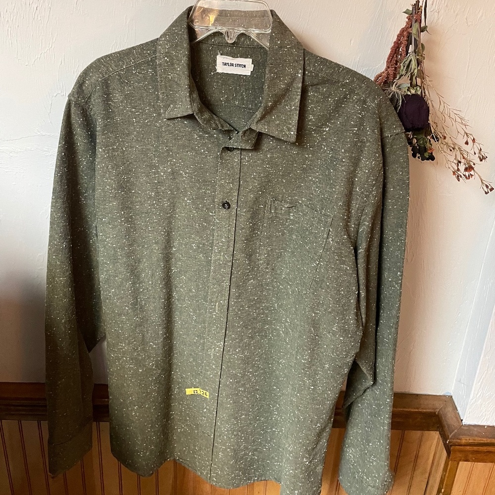 Taylor Stitch The Jack Green/White